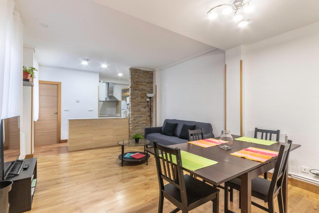 Apartamento Junto Al Guggenheim Con Parking Gratuito Bilbao Exteriör bild